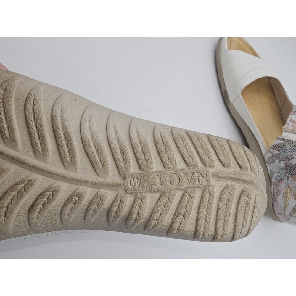 Naot Papaki Sandals Sz 9 White and Floral Pattern Adjustable Strap Comfort Shoe - Picture 11 of 11